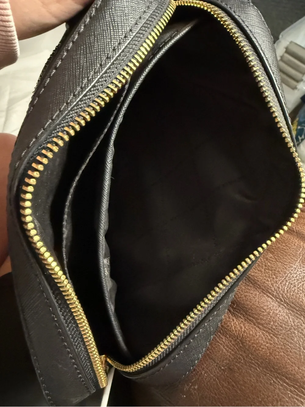 Michael Kors Crossbody Bag Black, Gold Tone Hardware, Adjustable Strap. EUC.